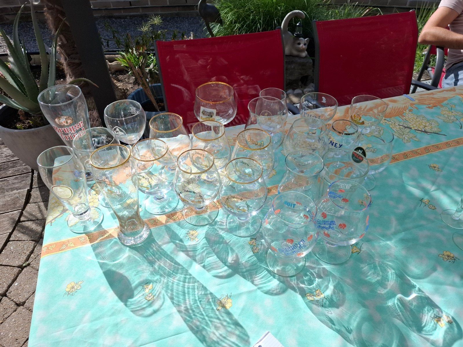 lot de différents verres, Verzamelen, Ophalen