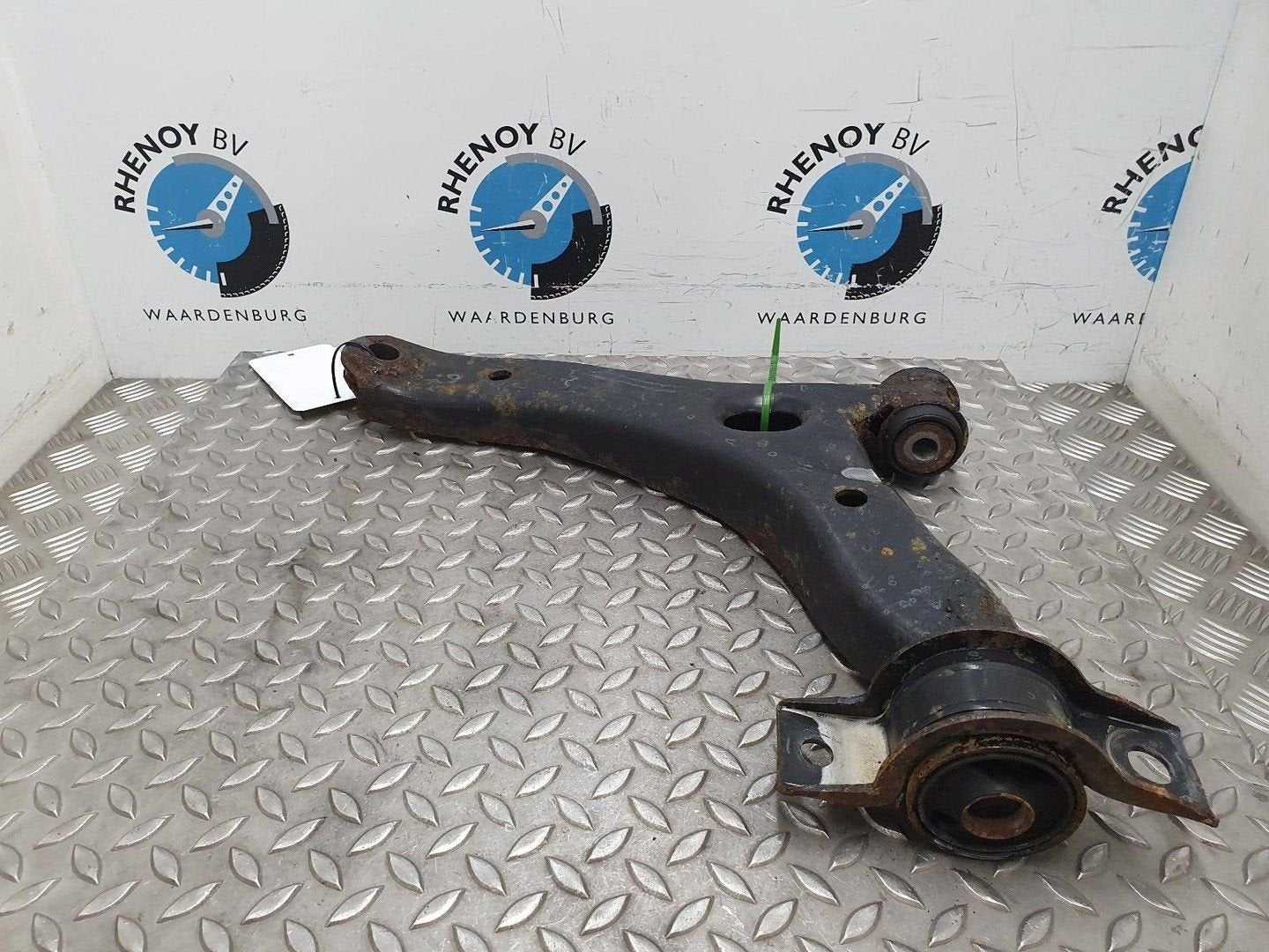 FORD TRANSIT CONNECT T200S 1.8 TDCi EcoEd DRAAGARM ONDER LV, Enlèvement ou Envoi, Utilisé, Stiba membre