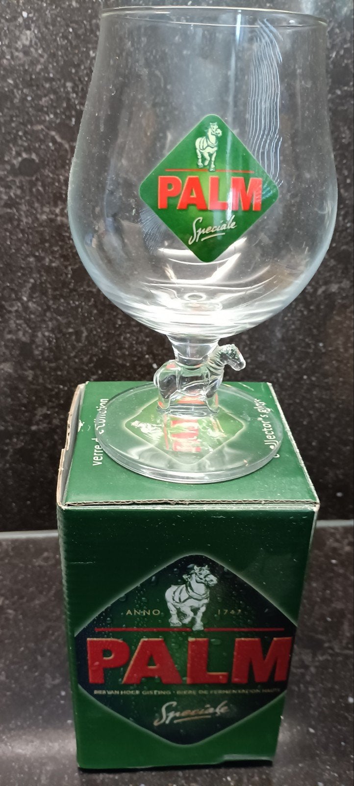 collectors item. Bierglas met paard in voet in doos, Verzamelen, Ophalen of Verzenden, Palm