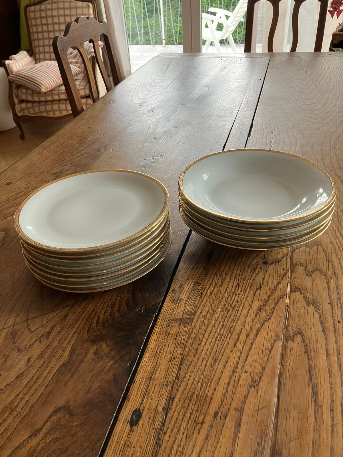 Assiettes liseret doré, Maison & Meubles, Cuisine | Vaisselle, Enlèvement, Comme neuf