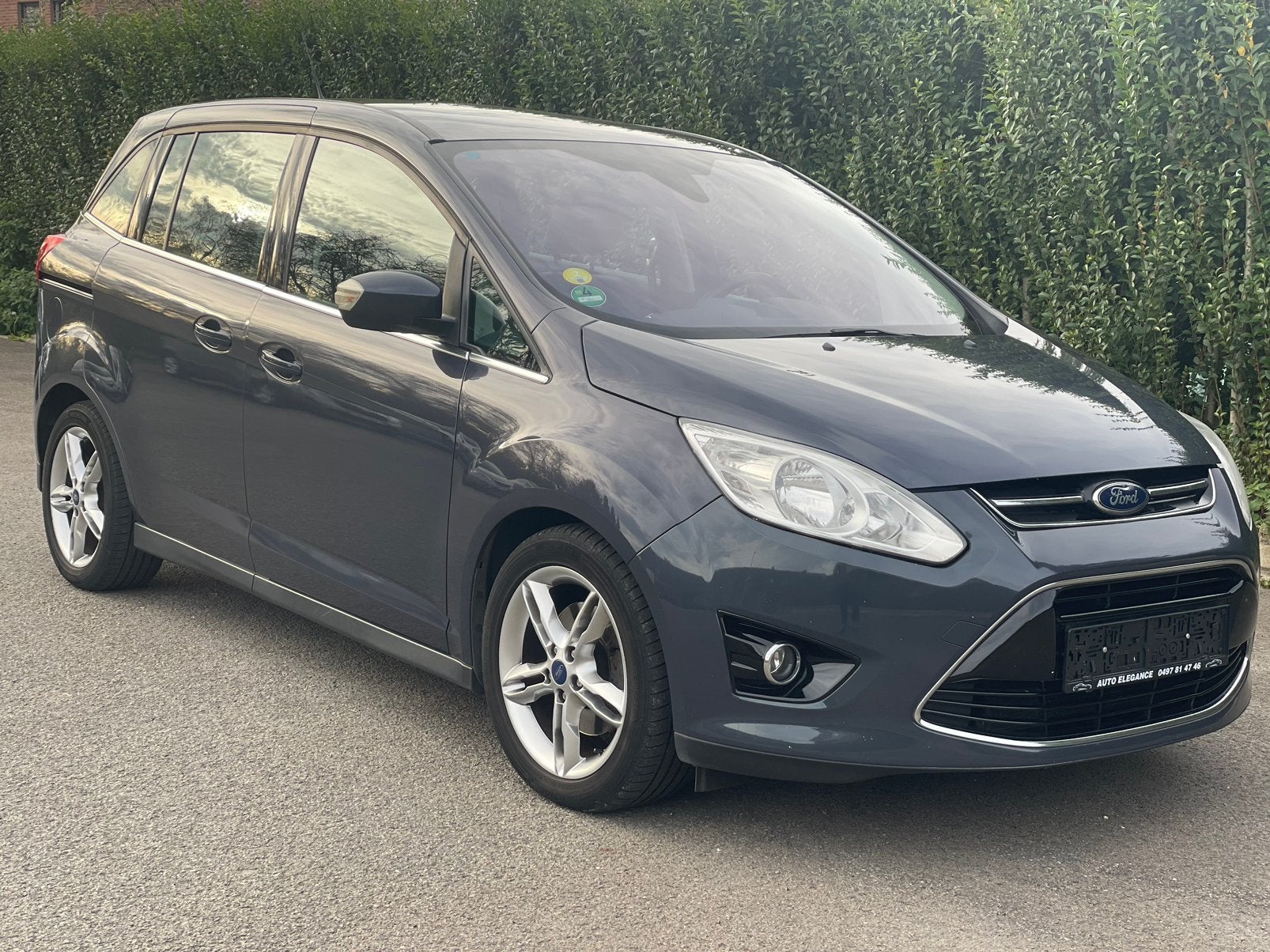 Grand C max 1.6 TDCI TITANIUM, Autos, Ford, Cuir, Achat, Entreprise, 110 g/km