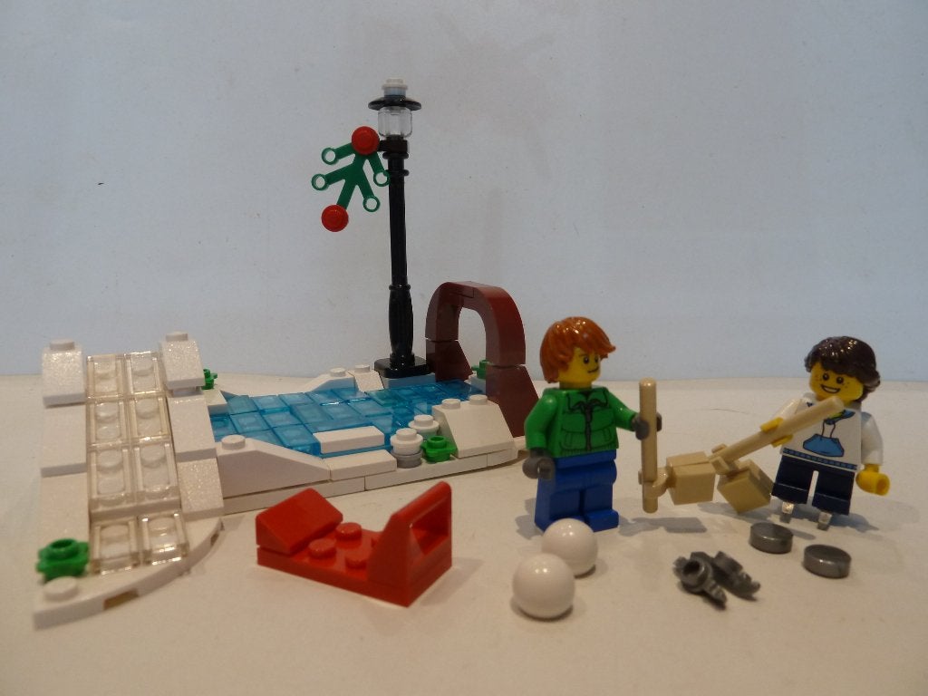 Lego Creator Seasonal 40107 Winter Skating Scene, Lego, Ophalen of Verzenden, Zo goed als nieuw, Compleet