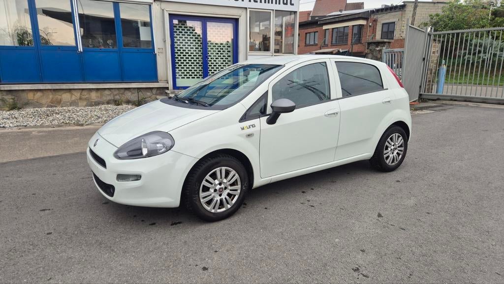 FIAT PUNTO YOUNG 1.2i..Anne 2016.CT OK ..FEUILLE ROSE EURO 6, Autos, Fiat, Entreprise, Achat, Punto, ABS, Airbags, Air conditionné