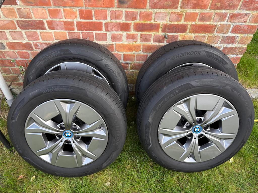 Pneus d'été BMW iX1, iX2, X1 et X2 de 17 pouces - Hankook, Autos : Pièces & Accessoires, Pneus & Jantes, Pneu(s), Pneus été, 17 pouces