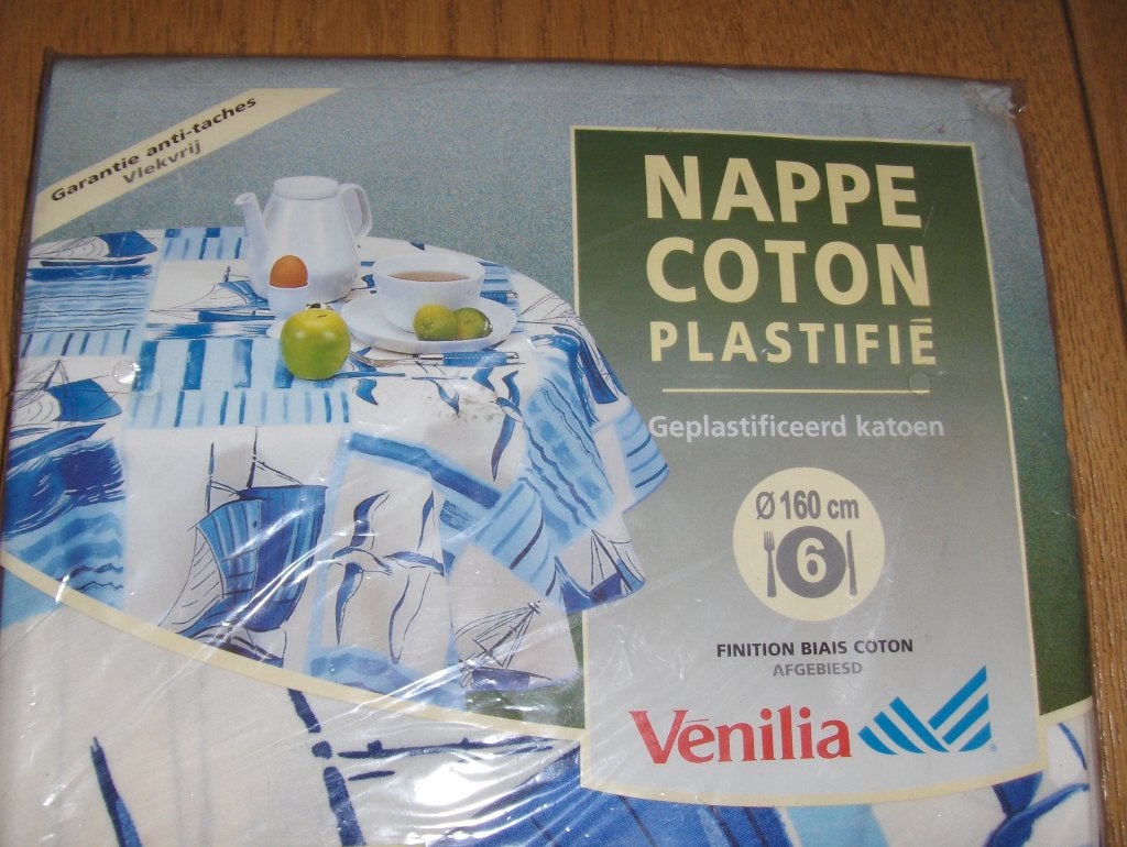 Nappe ronde antitache plastifiée de 1 m 60 finition biais., Nappe, Enlèvement ou Envoi, Neuf