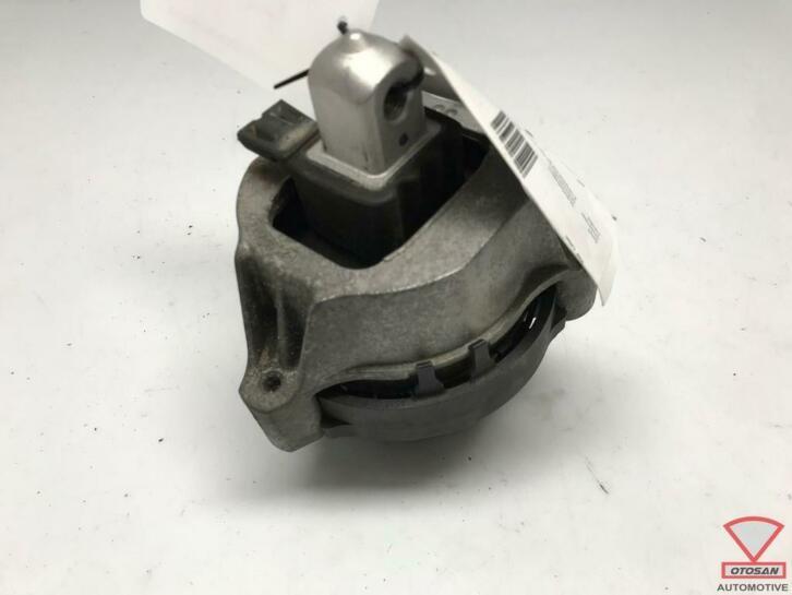 support de godet de support de moteur bmw s rie 5 g30 688351, Petuelring 130
80788  Munich, DE, Info@bmw.de, Utilisé, BMW