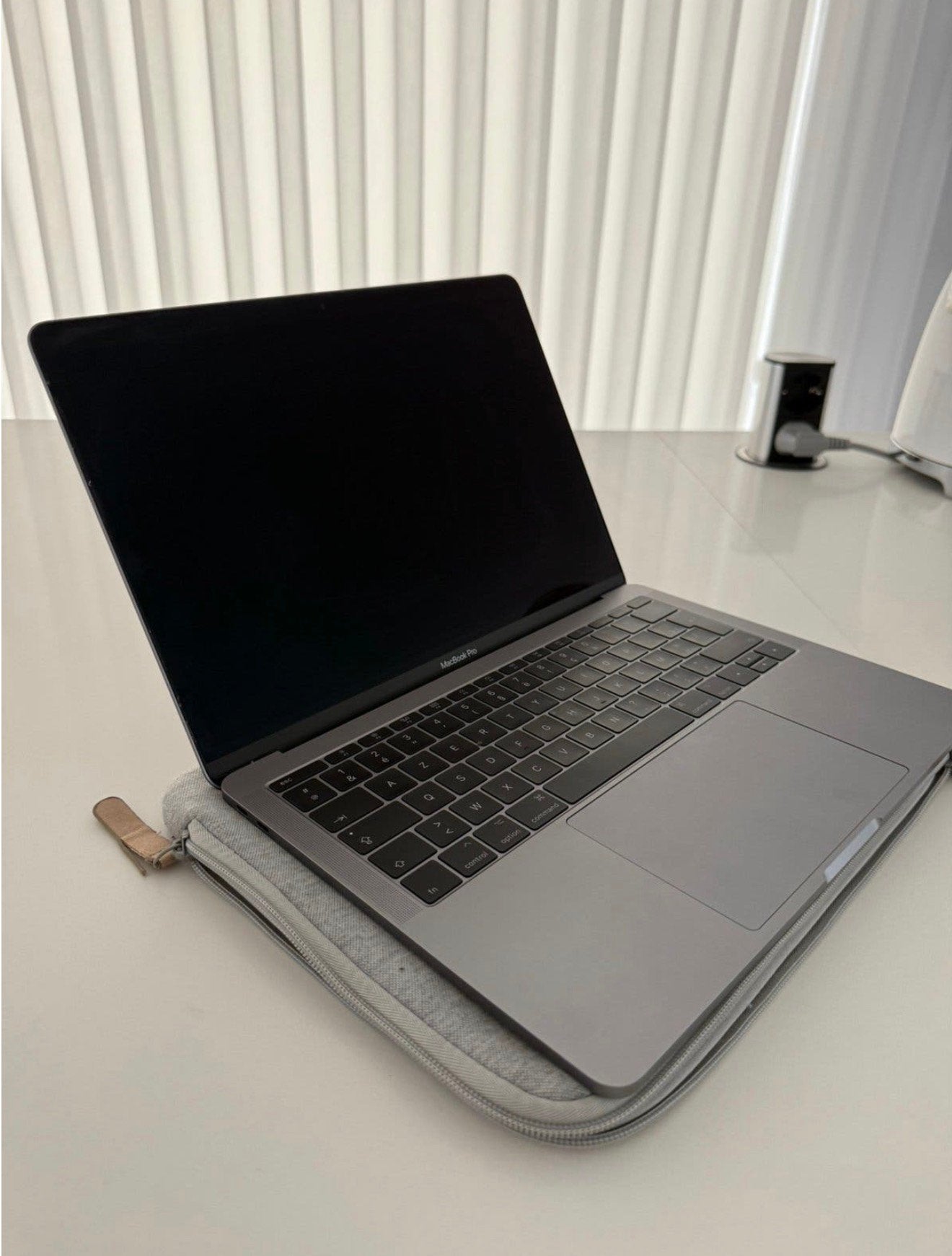 MacBook Pro 13” 2017 i5 – Nieuwstaat, Computers en Software, Chromebooks, Zo goed als nieuw, 8 GB, Ophalen of Verzenden
