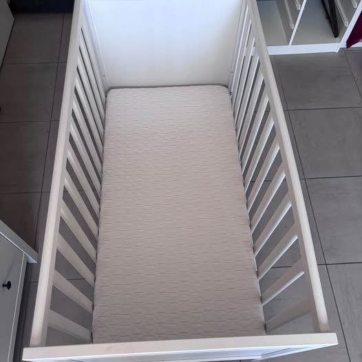 Babybed IKEA Sundvik PLUS AeroSleep Evolution Premium, Ophalen, Gebruikt, Minder dan 140 cm, Matras