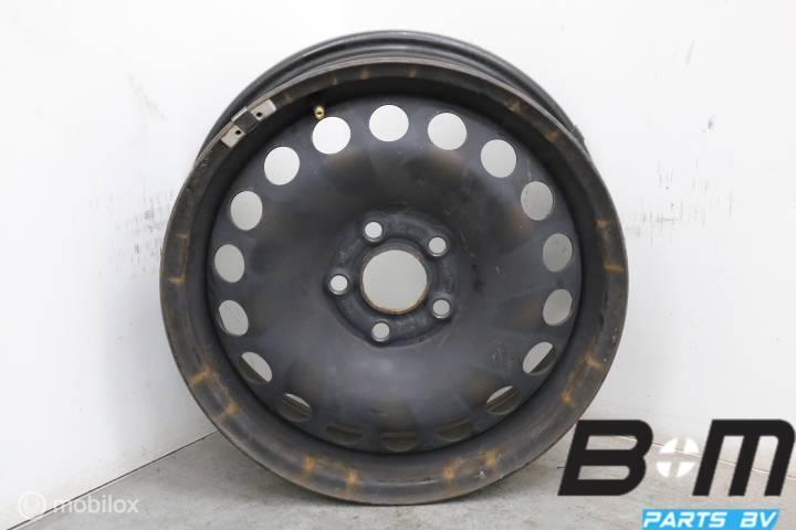 1 losse 15 inch stalen velg VW Polo 2G 2Q0601027AG, Gebruikt, Velg(en)