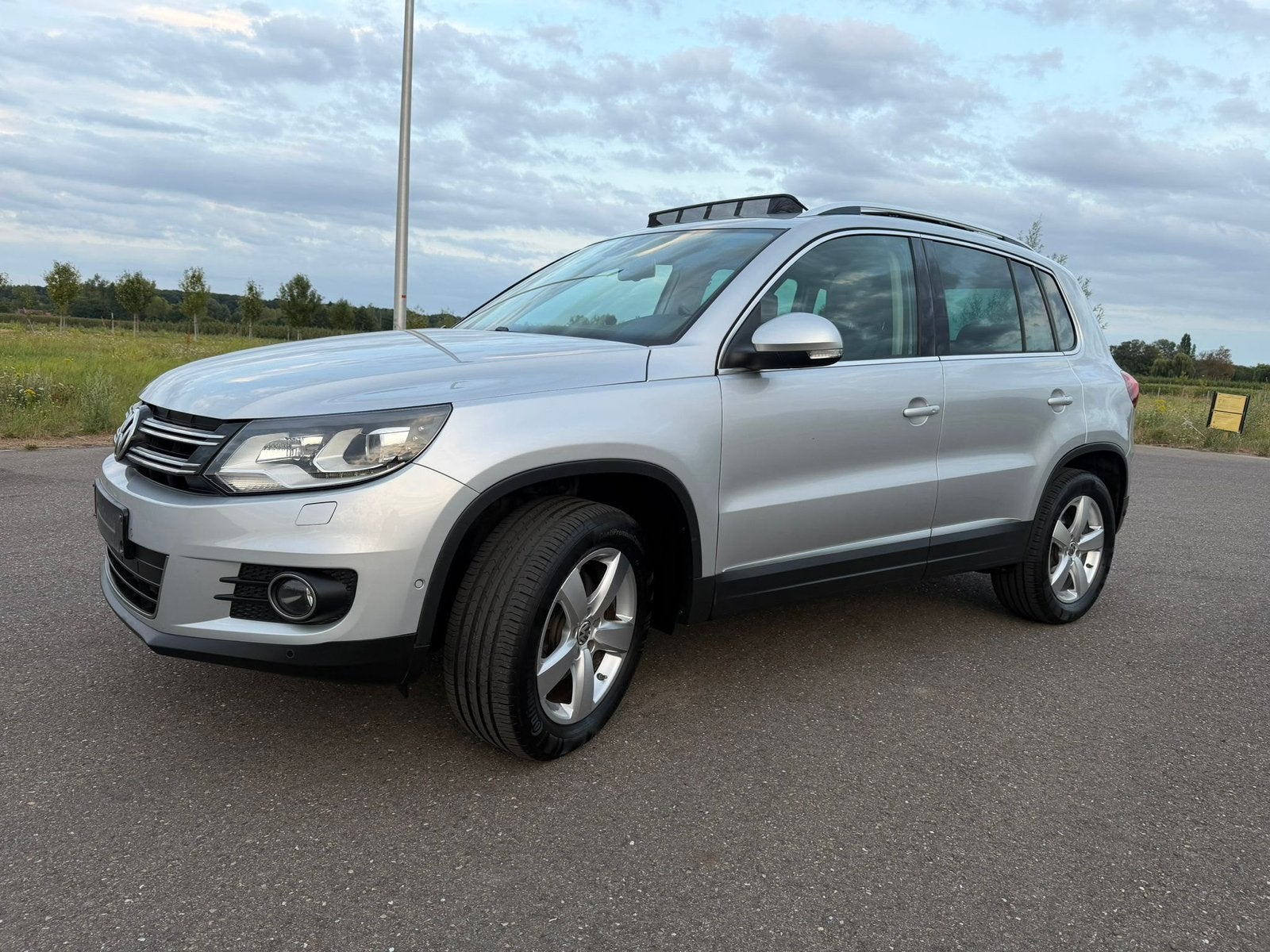 Volkswagen Tiguan 2015 – Benzine – 105.000 km –, Autos, Achat, Toit ouvrant, Particulier, Tiguan