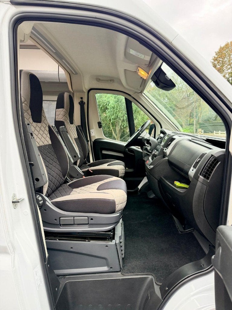 Clever Tour 540 - 140 pk - 01/2024 - € 59.000, Caravans en Kamperen, Ringverwarming, Pössl, Tot en met 2, 5 tot 6 meter