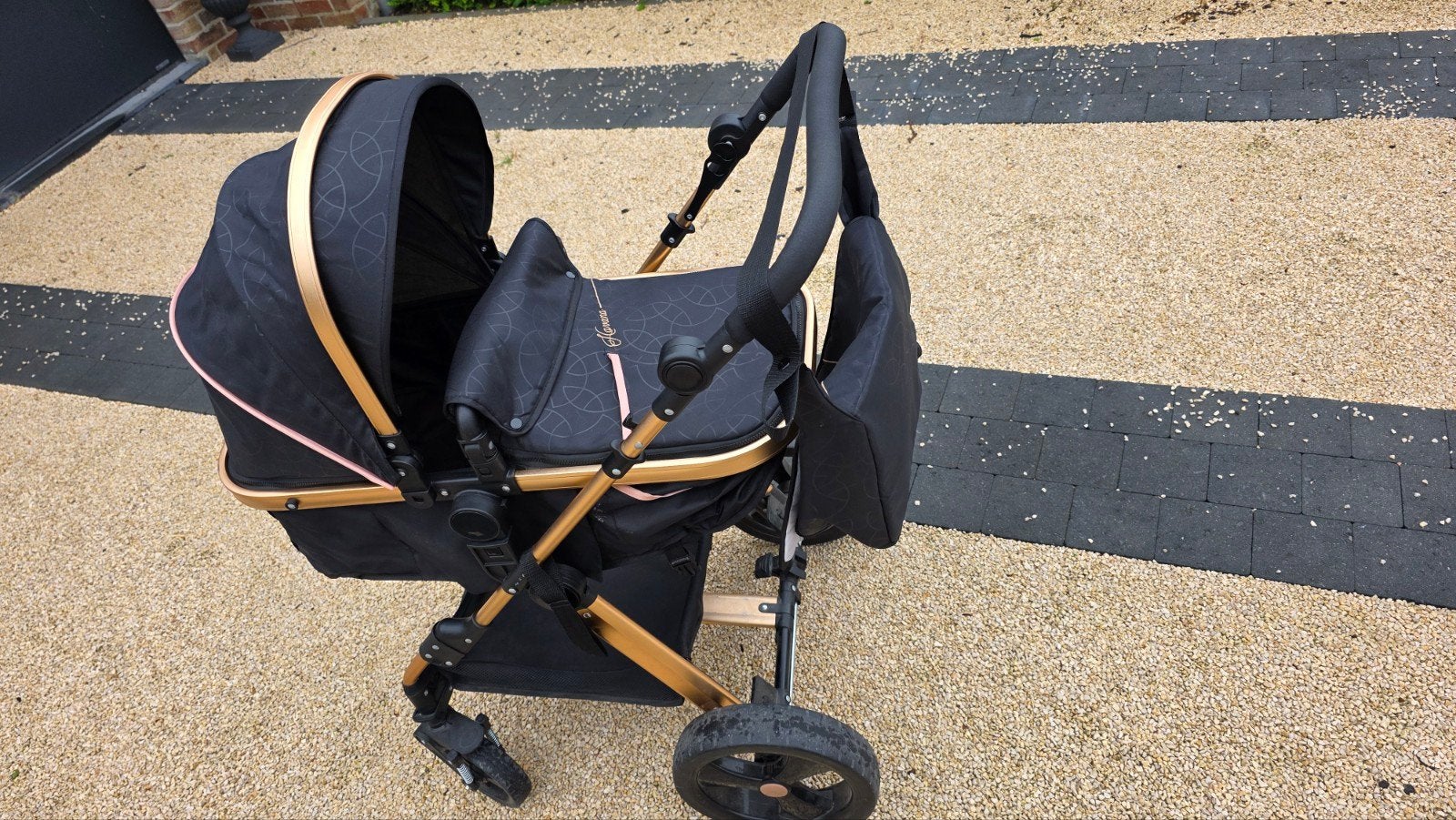 Wandelwagen Chipolino 2in1, Kinderen en Baby's, Verstelbare duwstang, Zo goed als nieuw, Combiwagen, Ophalen