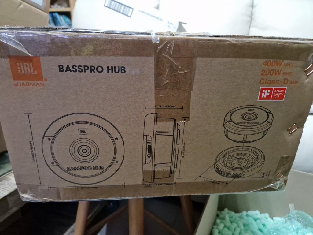 Jbl ɓasspro hub 400watts