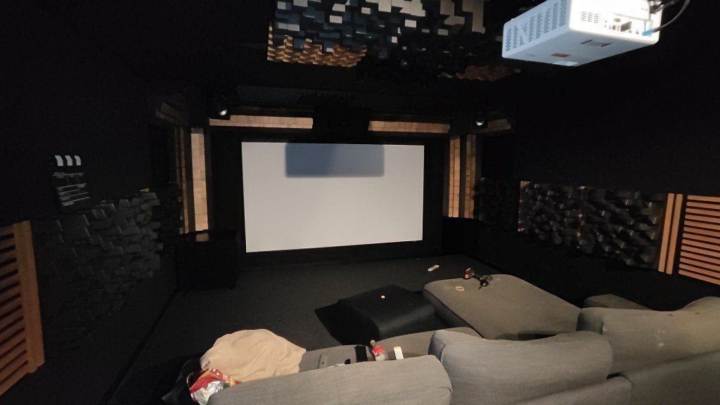 Projector scherm 110 inch akoestish transparant, Enlèvement, Utilisé
