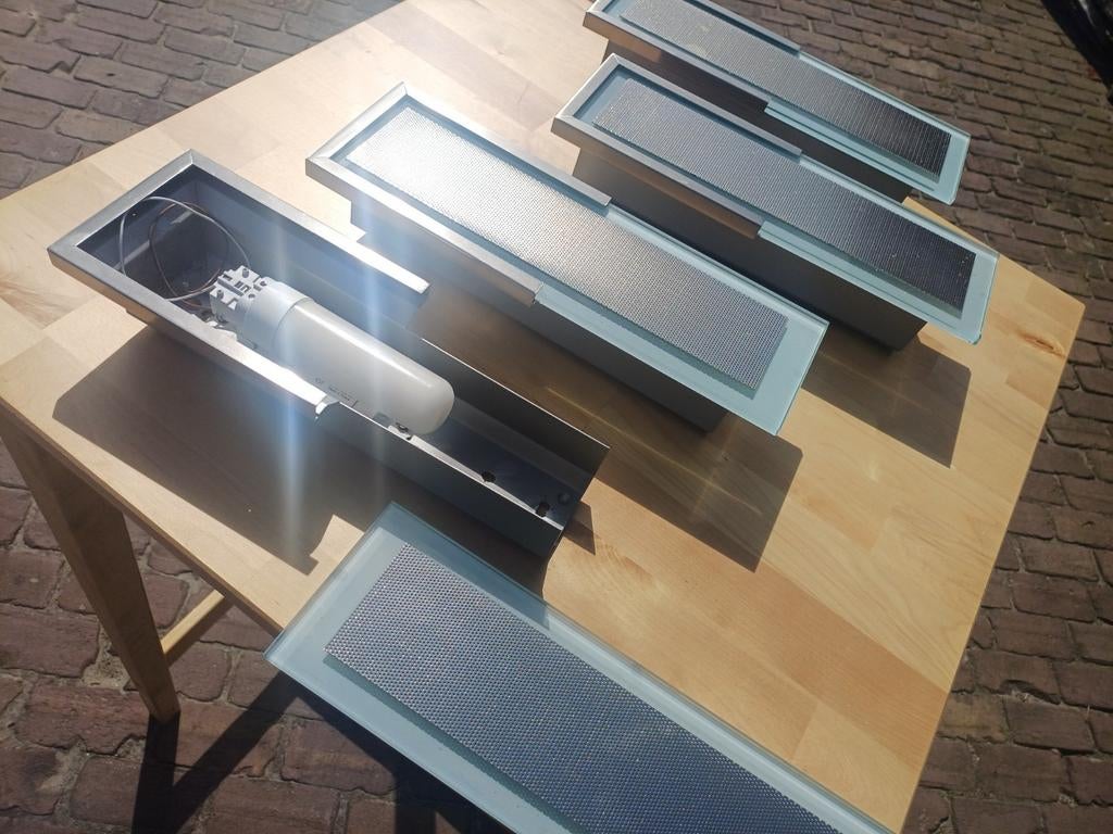 Verlichtin metaal melkglas inox, Enlèvement