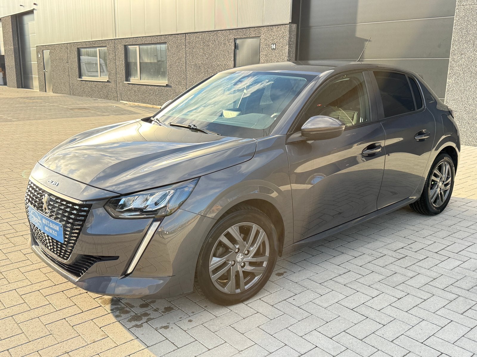 Peugeot 208 Style - 1.2 benzine - 2021 - met veel opties!, Achat, Euro 6, Entreprise, Boîte manuelle