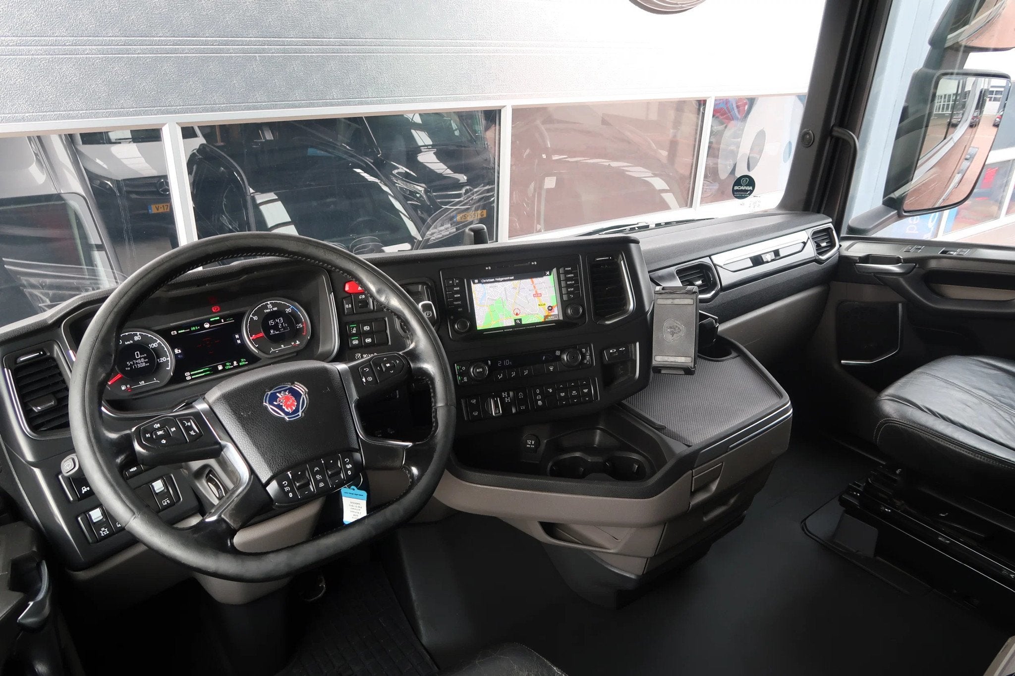 Scania S650 V8 NGS 6X4NB/ FULL AIR/ RETARDER/ HYDRAULICS/ LE, Autos, Achat, Euro 6, Diesel, Automatique