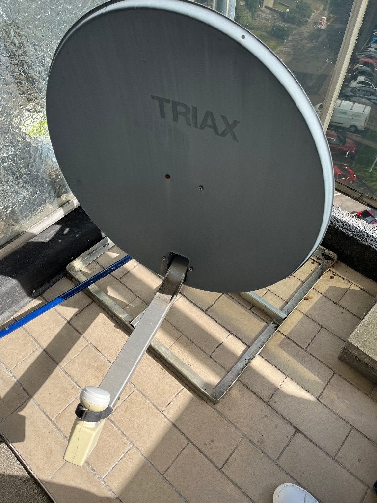 Antenne parabolique TRIAX, TV, Hi-fi & Vidéo, Antennes paroboliques, Enlèvement, Utilisé, Antenne (parabolique), Autres marques