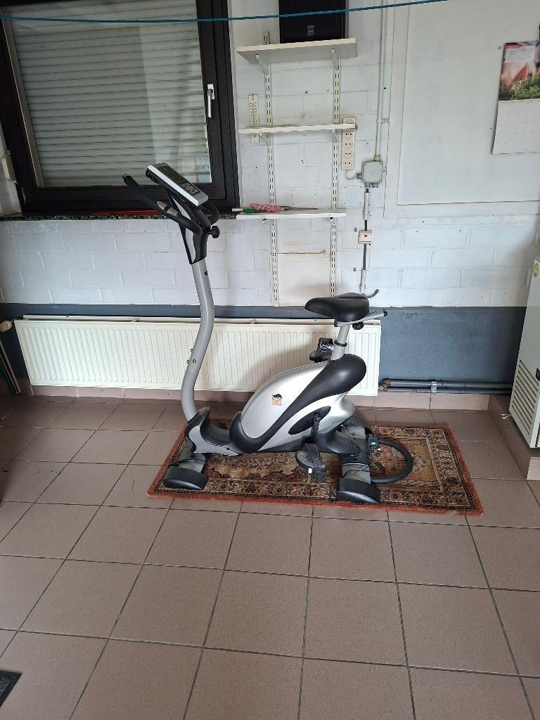 Hometrainer, Ophalen, Gebruikt, Metaal, Benen