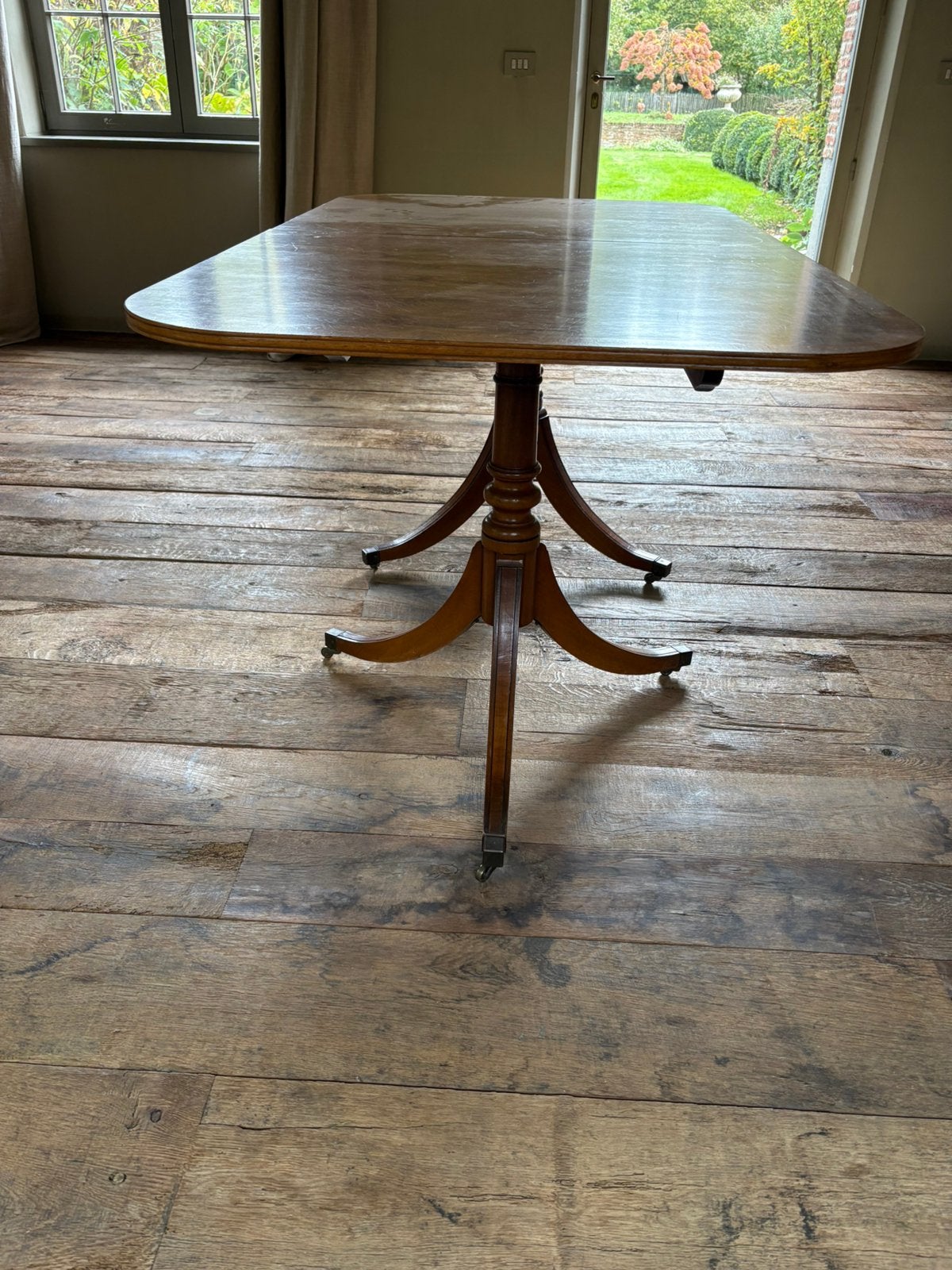 Elegante engelse eettafel, Antiek en Kunst, Ophalen