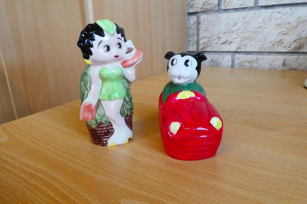 Betty Boop Car salt & pepper rare Vandor 1992., Enlèvement ou Envoi, Neuf, Humain