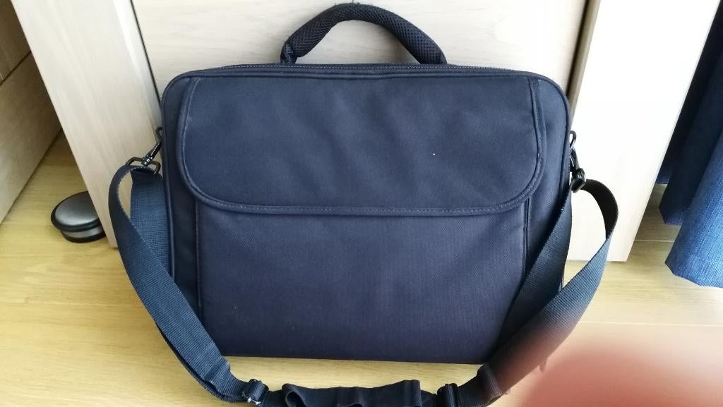 laptoptas, Ophalen, Zo goed als nieuw