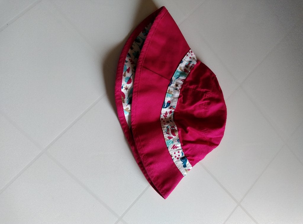 roos kinderpetje, Kinderen en Baby's, Kinderkleding | Petten en Hoeden, Ophalen
