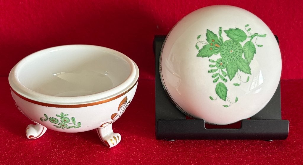 Porseleinen suikerpot met deksel van Herend, Antiek en Kunst, Antiek | Porselein, Ophalen of Verzenden