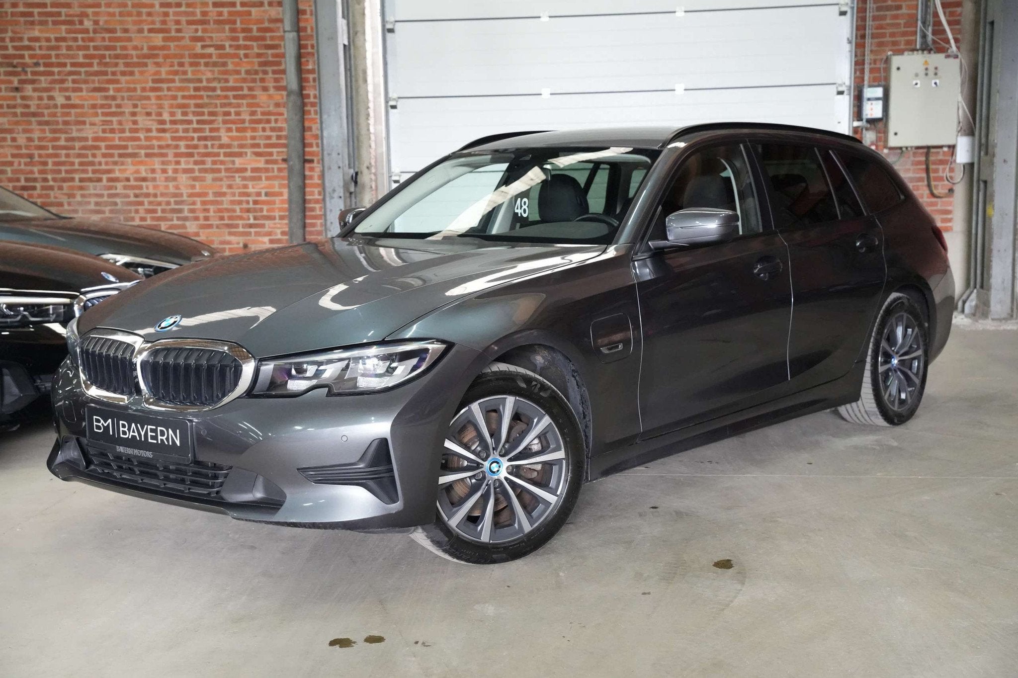BMW 320 e Plug in Hybride Benzine Garantie Automaat Trekha, Argent ou Gris, Achat, https://public.car-pass.be/vhr/9aa8fc4e-446c-4f95-8732-780bb4d99e2e