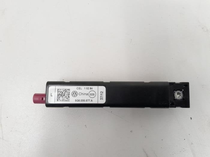 Antenne amplificateur d'un Volkswagen Golf, Volkswagen, -, -, -