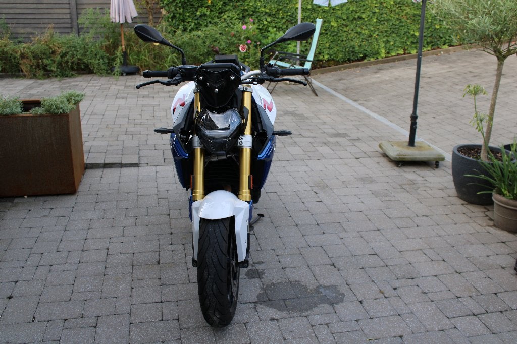BMW F900 R, Motoren, Motoren | BMW, 2 cilinders, Handvatverwarming, Motorrijbewijs A, Gebruikt