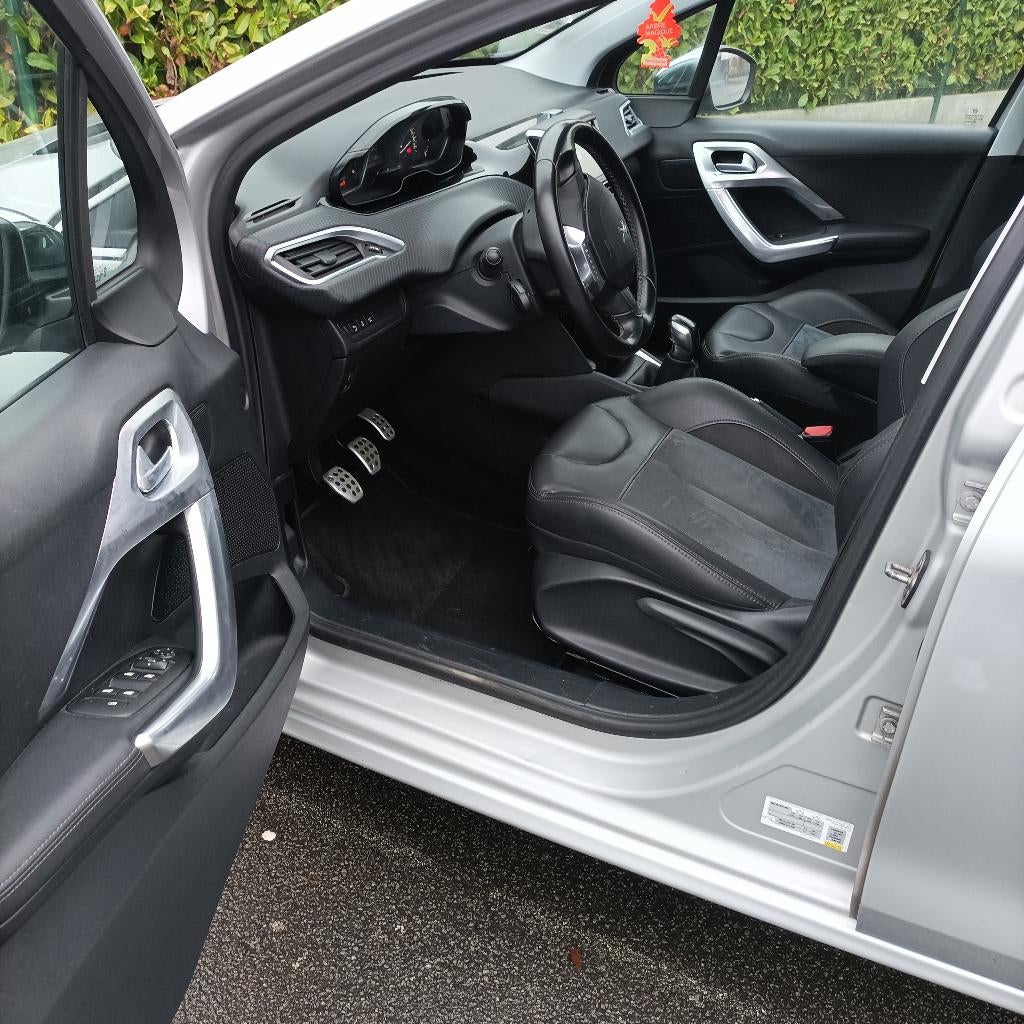 Peugeot 208, Auto's, Voorwielaandrijving, Euro 5, 4 cilinders, 1600 cc