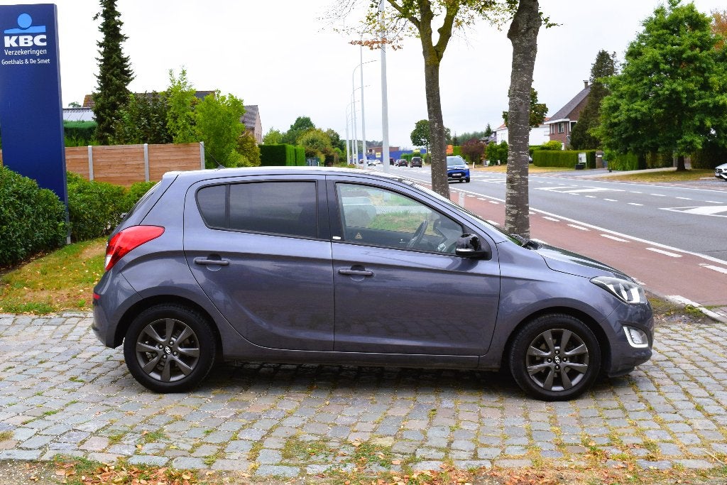 Hyundai i20 1.1CRDi/GO!/HISTORY/GARANTIE, Auto's, Hyundai, Voorwielaandrijving, Euro 5, Stof, Zwart