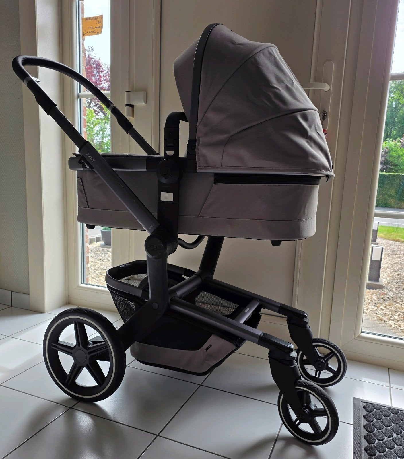 Joolz Day+ Sage Green kinderwagen, Kinderen en Baby's, Kinderwagens en Combinaties, Zo goed als nieuw, Verstelbare duwstang, Ophalen