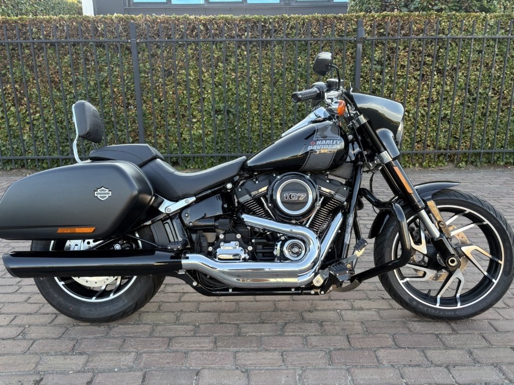 Harley Sportglide 107, Permis Moto A, 1745 cm³, Entreprise, Occasion