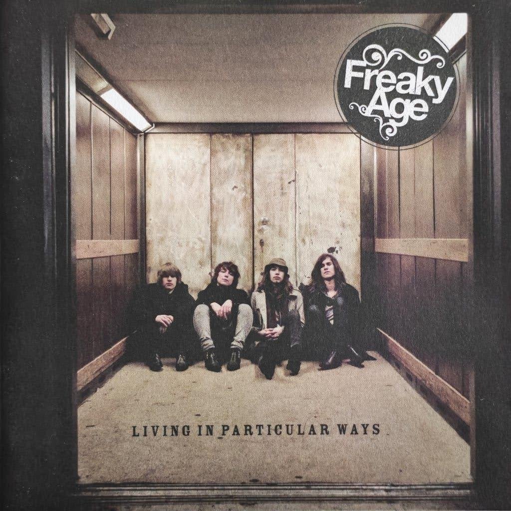 FREAKY AGE - Living in particular ways (CD), CD & DVD, Enlèvement ou Envoi, Comme neuf, Indie rock