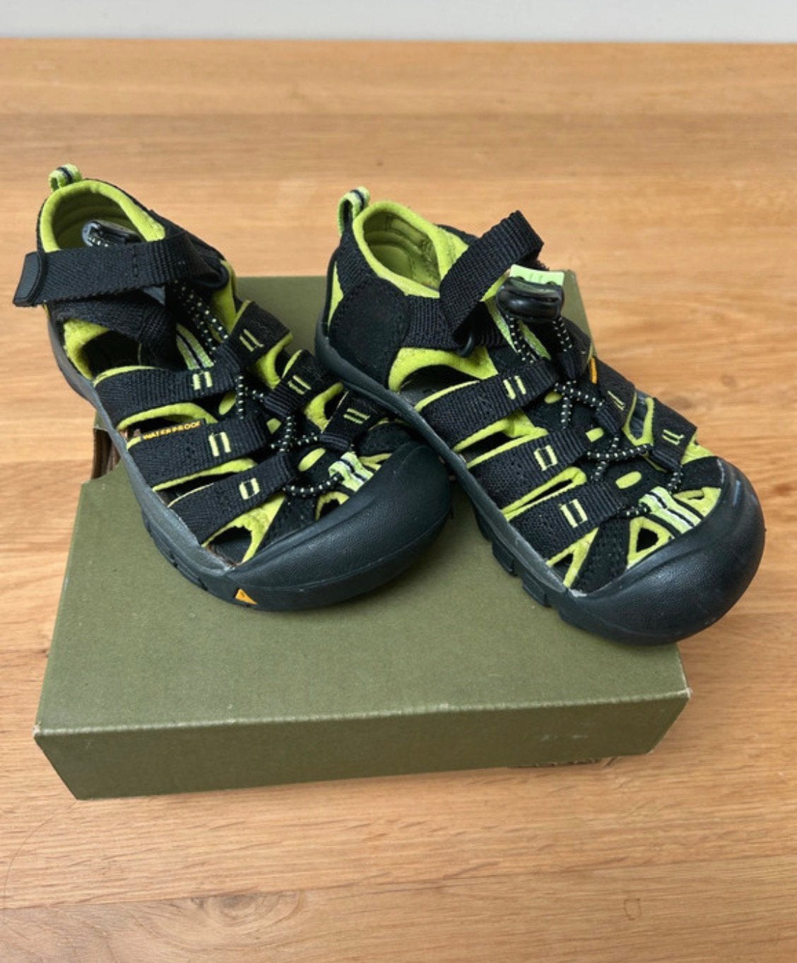 Outdoor en watersandalen KEEN peuter -maat 27/28, Jongen of Meisje, Overige typen, Ophalen of Verzenden, Zo goed als nieuw