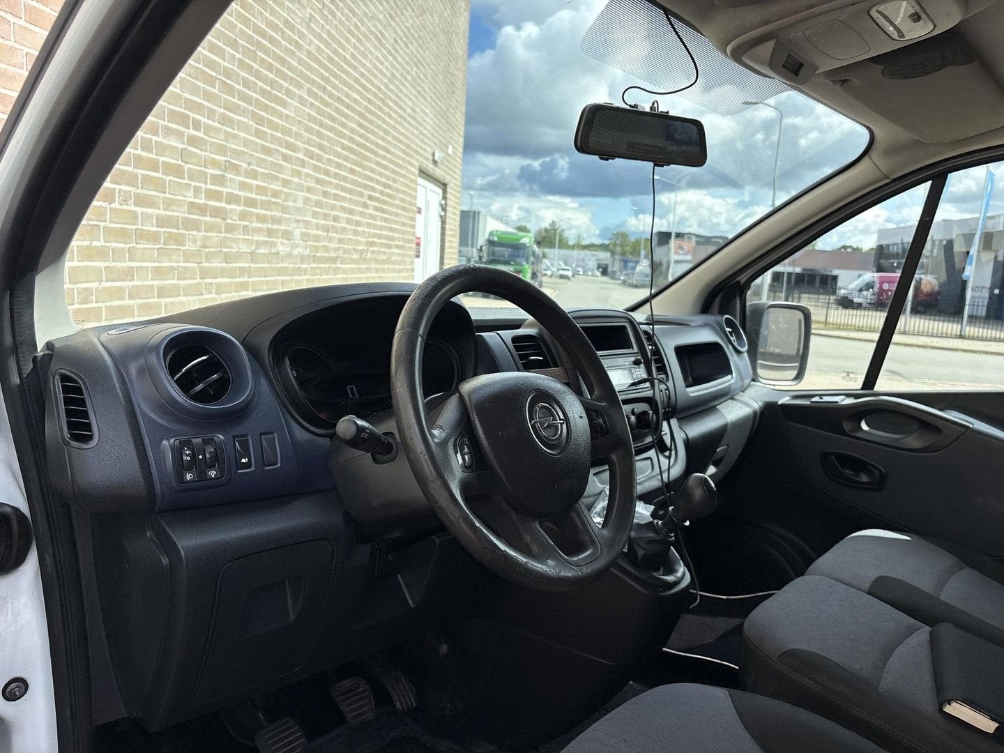 Opel Vivaro 1.6 CDTI L1H1 Edition EcoFlex | € 3.850,- MARGE!, Achat, Entreprise, Boîte manuelle, Electronic Stability Program (ESP)