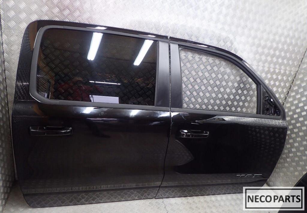DODGE RAM 1500 V 19 PORTIER DEUR PORTIERE DEUREN OP AANVRAAG, Gebruikt, Achterklep, Ophalen of Verzenden, Achter