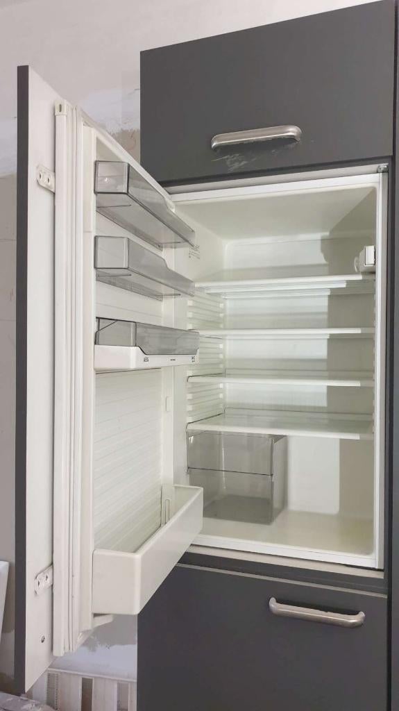 Ijskast AEG Santo 1702 zeer degelijk glazen leggers H86xB56, Elektronische apparatuur, Ophalen