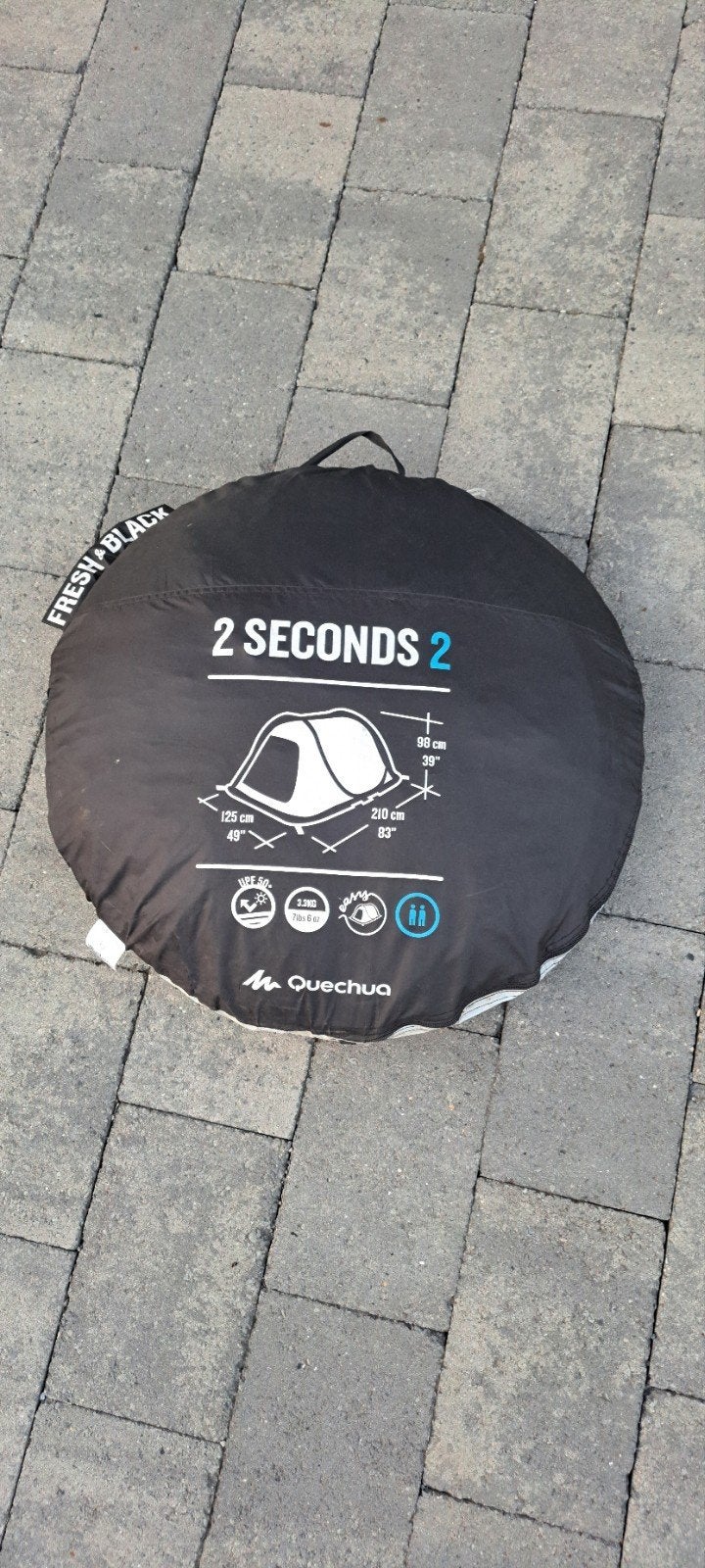Quechua fresh en black, Enlèvement