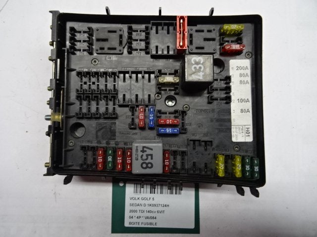 BOITIER FUSIBLES Volkswagen Golf V (1K1) (1K0937124H), Utilisé, Volkswagen