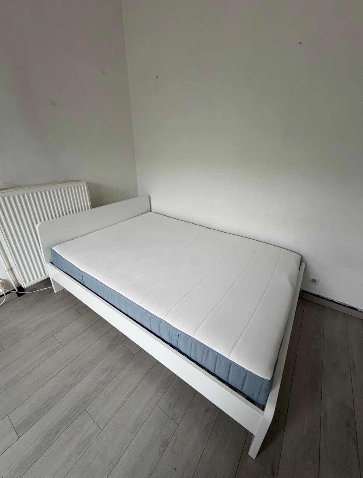 Matras, Huis en Inrichting, Ophalen, 140 cm, Zo goed als nieuw, Twijfelaar