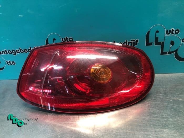 Achterlicht links van een Fiat Bravo (Bravo 07-), Gebruikt, -, -, Ophalen of Verzenden