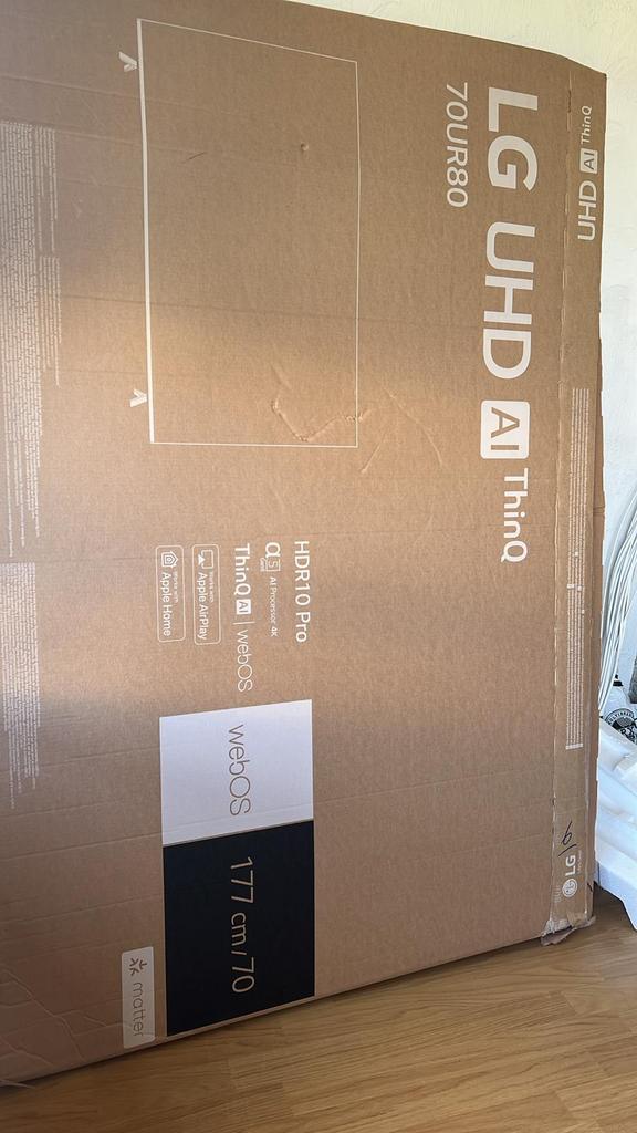 TV LG UHD AI Thinq 70UR80, Ophalen, Zo goed als nieuw, LG