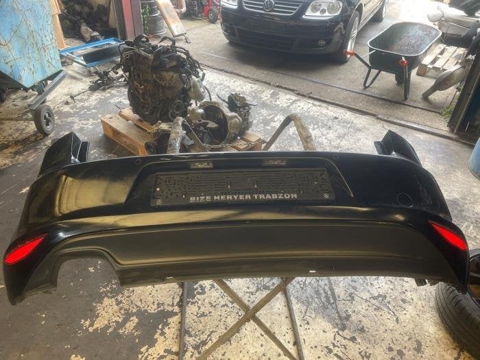Achterbumper van een Volkswagen Golf, Gebruikt, -, Volkswagen, -