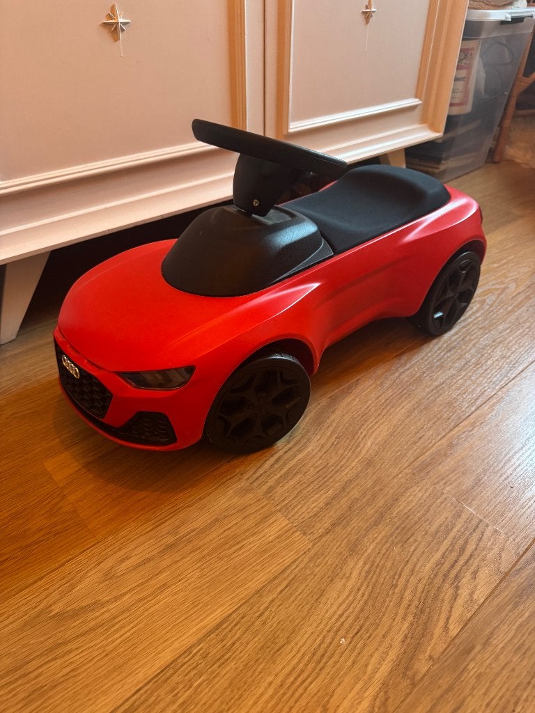 Speelgoedauto Audi voor peuters, Kinderen en Baby's, Speelgoed |Speelgoedvoertuigen, Ophalen, Zo goed als nieuw