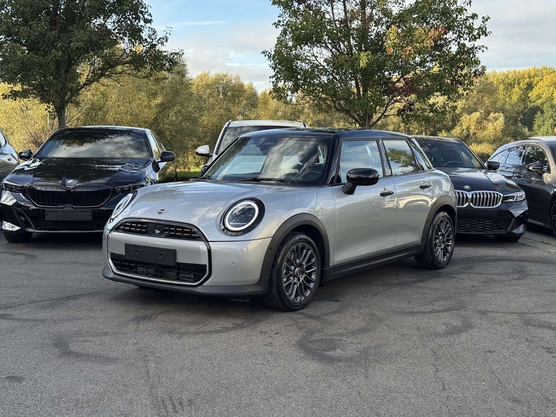 MINI Cooper C 5-DEURS / OLED / HUD / CAM / STUURVERW / CARPL, Auto's, Automaat, https://public.car-pass.be/vhr/37110066-b31e-451c-ba5f-e363068a00e7