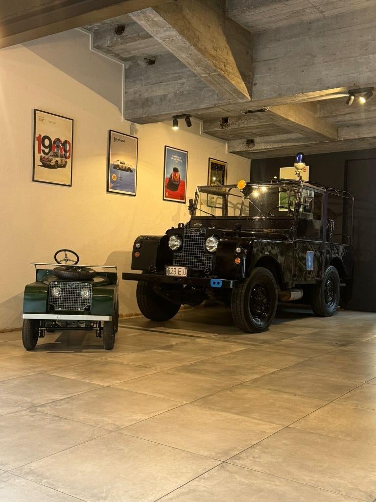 Land Rover SERIE 1 EX RIJKSWACHT, Autos, Achat, Attache-remorque, Entreprise, Bleu