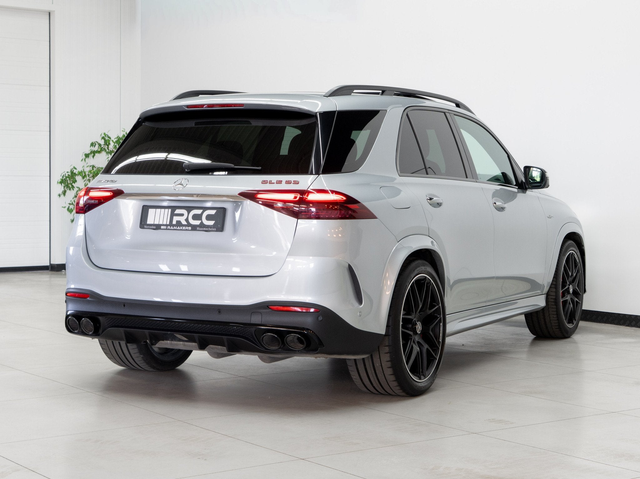 Mercedes-Benz GLE 53 AMG 4M+ HYBRID Night 22" PANO Massage D, Auto's, 32 g/km, Gebruikt, Zwart, 544 pk